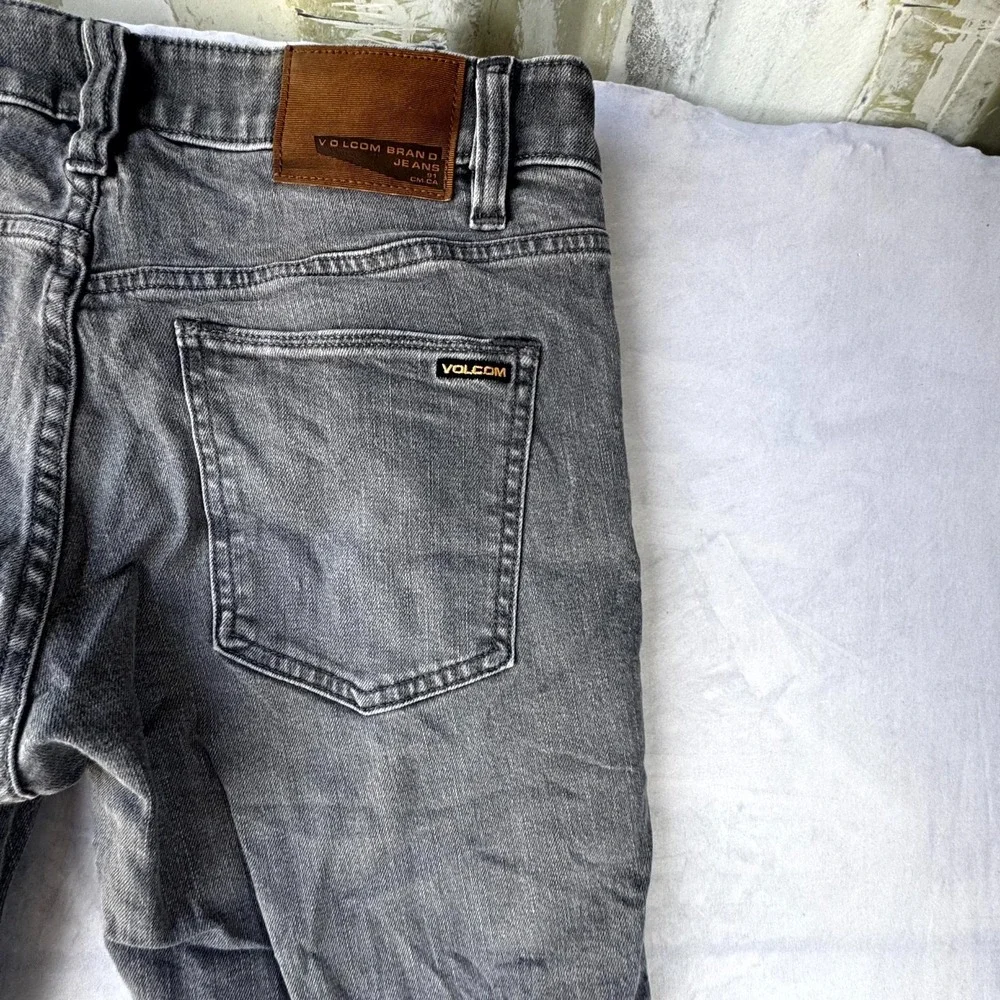Volcom Vorta Slim Straight Jeans Men's 30 Gray Denim Zip Fly Streetwear Classic